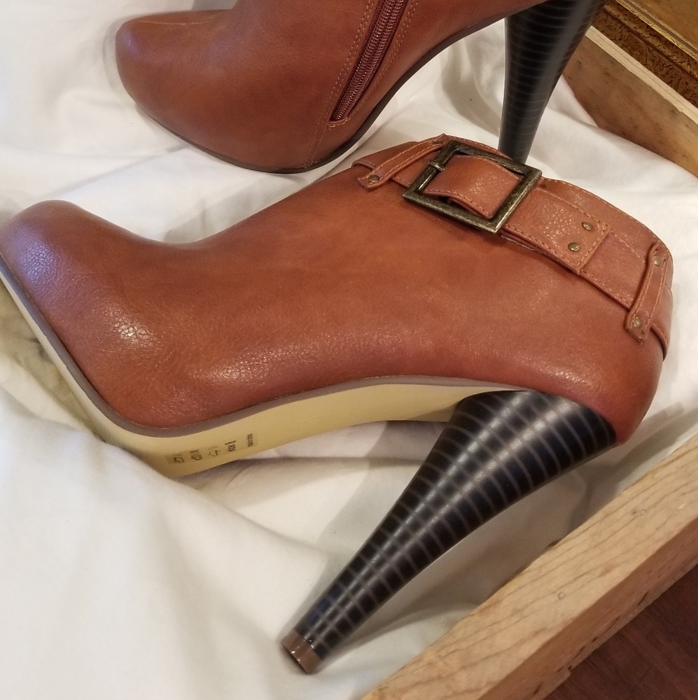 Michael Antonio McMahon Ankle Bootie